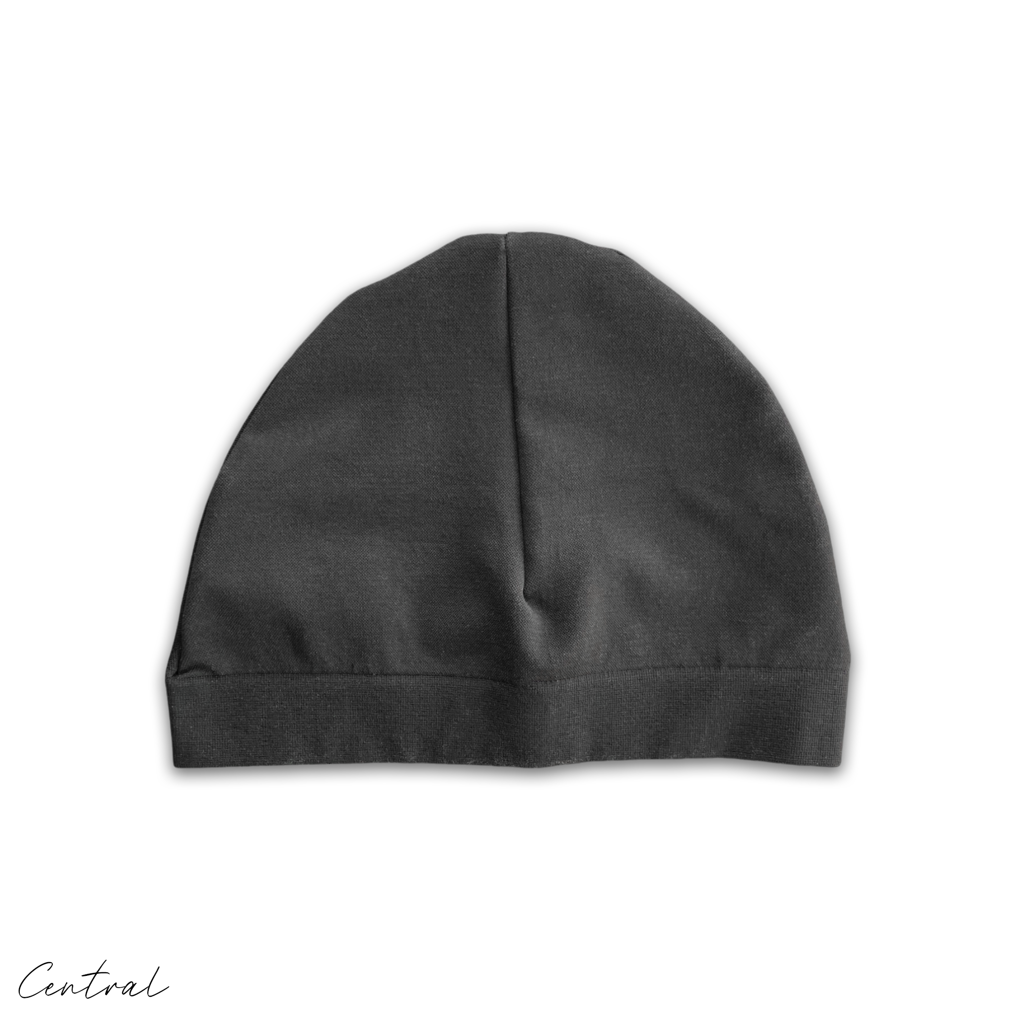 Black and white Syna Skull Cap beanie by Central ae, showcasing a stylish skull design and snug fit.